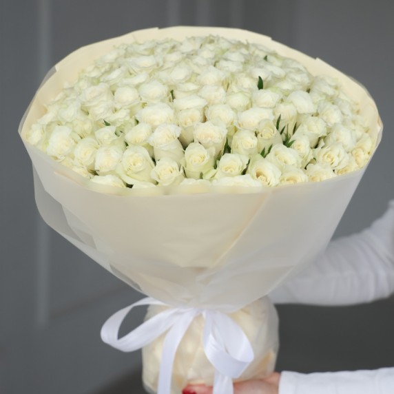 101 белая роза Кения — фото товара