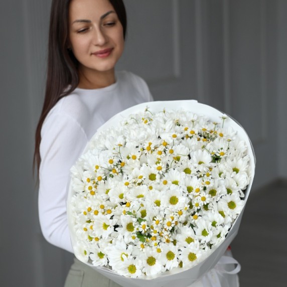 21 хризантема с ромашками — фото товара