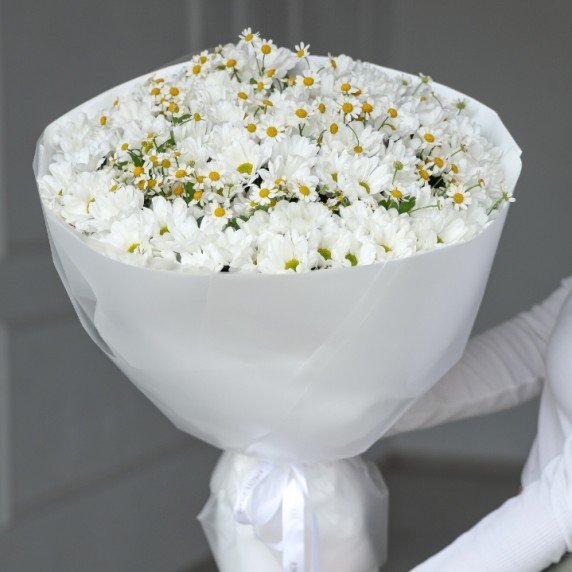 21 хризантема с ромашками — фото товара